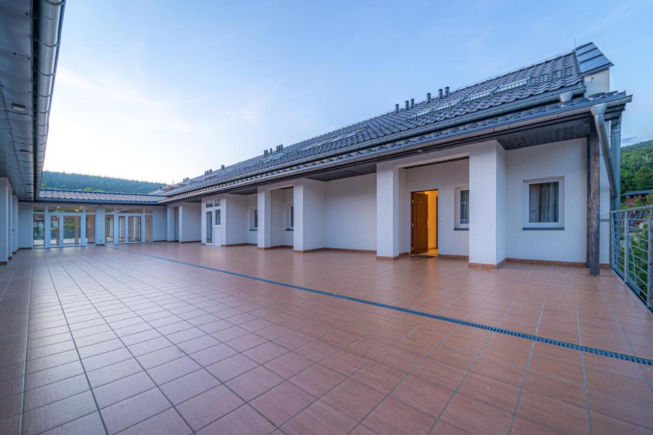 Apartament Rodzinny Plus Mountain Aparts Swieradow-Zdroj Bagian luar foto